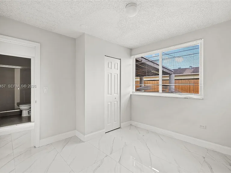 1800 SW 97th Ave #A — Photo 15