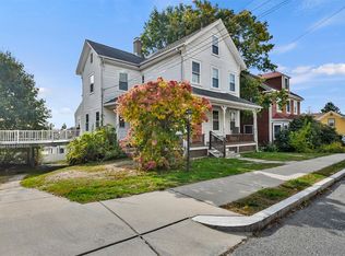 27 Grenville Rd, Watertown, MA 02472