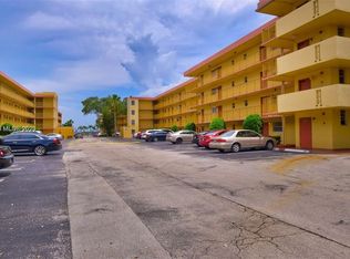 447 NE 195th St APT 421, Miami, FL 33179