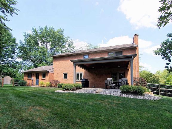 4th image of 9507 Stonecrest Ct