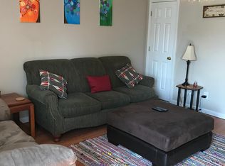 235 Hunter Hills Cir APT 2, Bristol, TN 37620