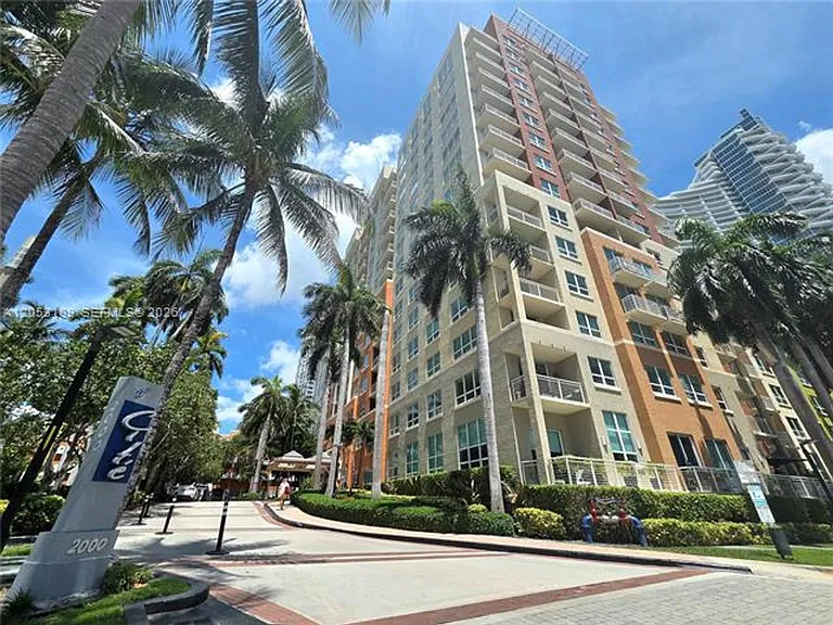 2000 N Bayshore Dr #CU-507 — Photo 28