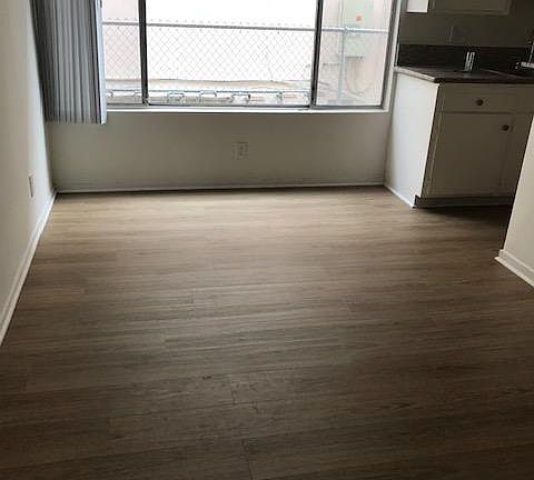 4th image of 12610 Caswell Ave APT 3