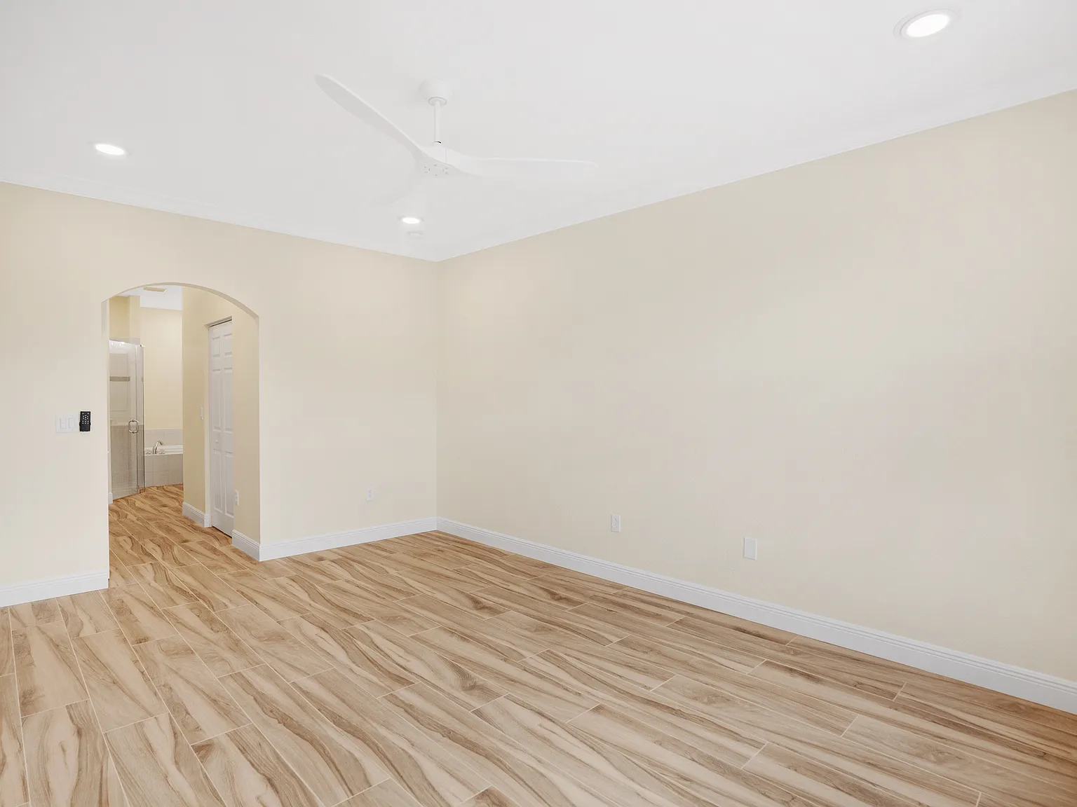 3 bed, 1447 sqft, $2,600 — Photo 2