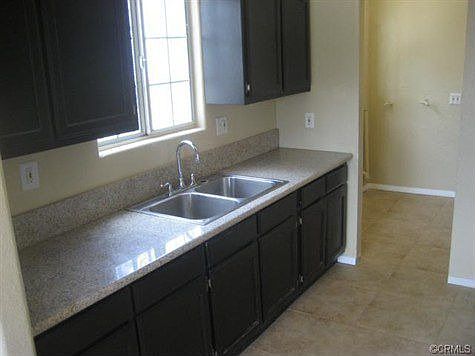 5th image of 1234 E 88th Pl