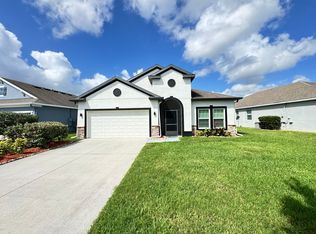308 Blue Cypress Dr, Groveland, FL 34736