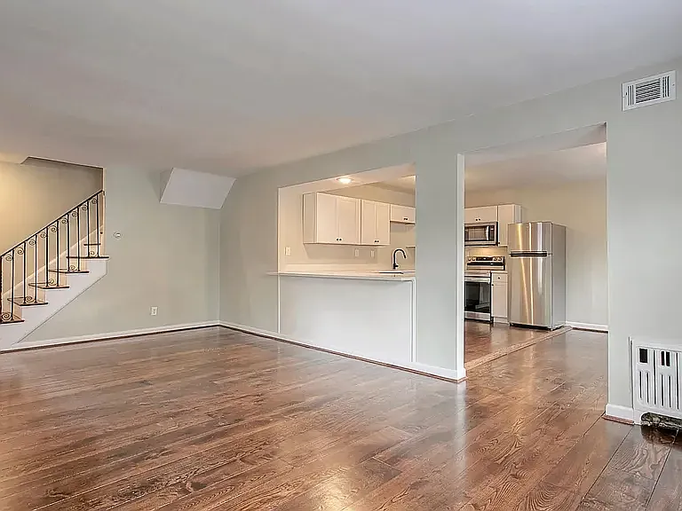 944 Ellison Ave #1 — Photo 4