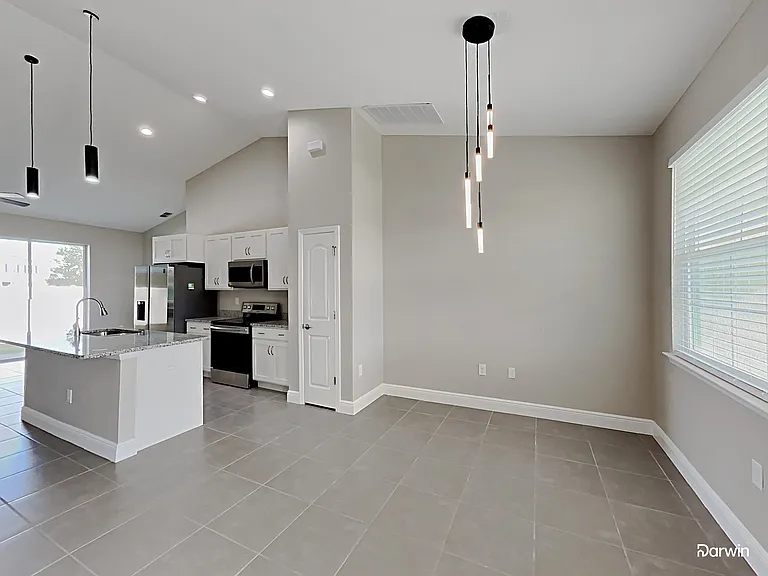 309 Fern Ct — Photo 8