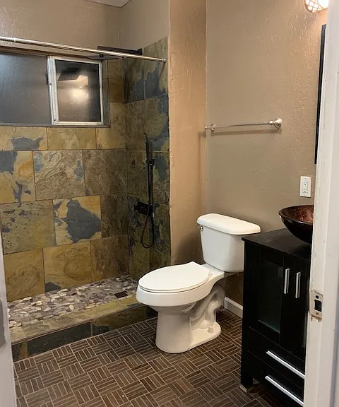 Downstairs Bathroom behind kitchen