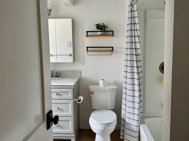 3146 Portage Bay Pl E #I — Photo 10