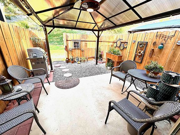 5th image of 6592 Bell Bluff Ave