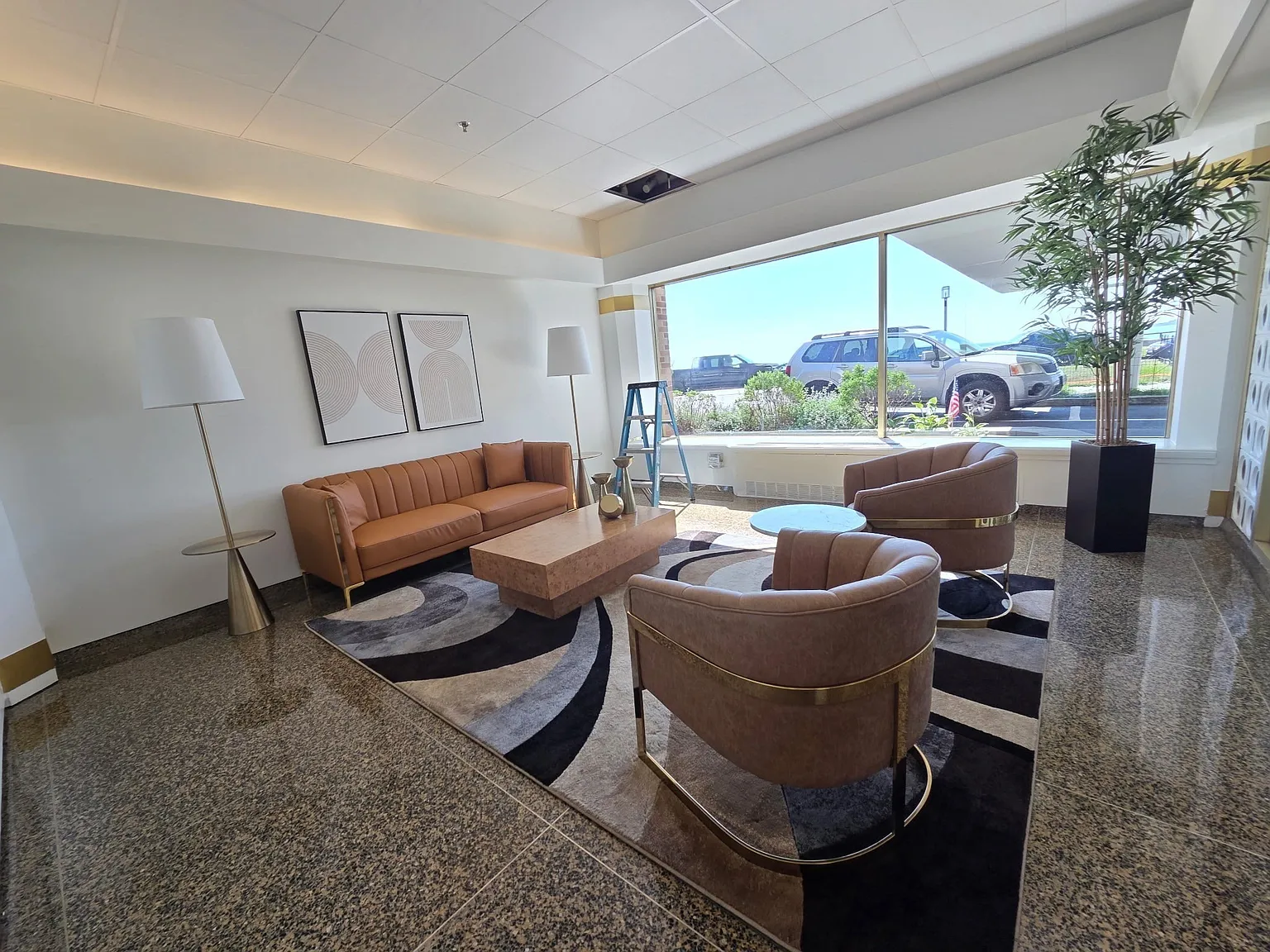 1 bed, 1.0 bath, 527 sqft, $2,100 — Photo 2
