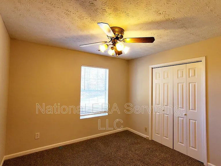 97 Livingston Ln — Photo 13