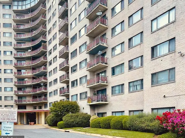 8830 Piney Branch Rd APT 207, Silver Spring, MD 20903