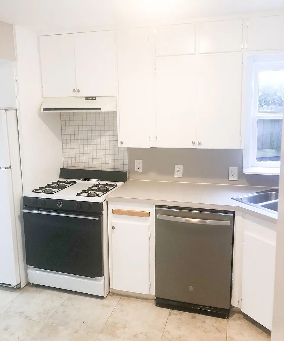 3 bed, 1400 sqft, $2,200 — Photo 4
