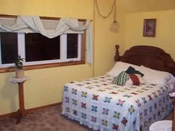 708 W Madison St, Lake Mills, WI 53551