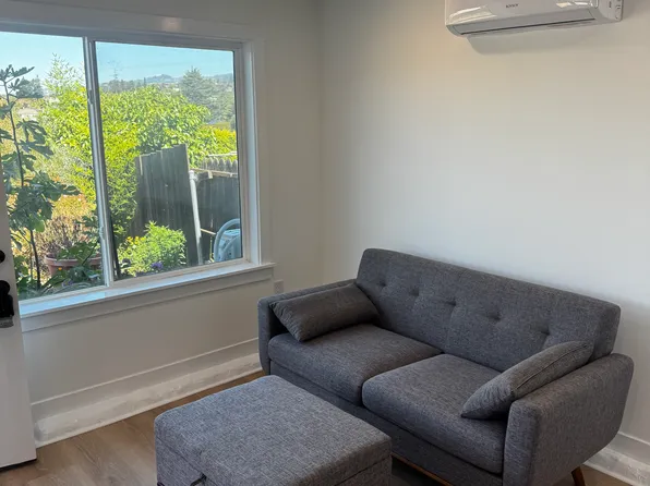 3861 Park Blvd, Oakland, CA 94602
