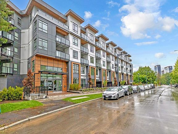 2nd image of 13968 Laurel Dr #228