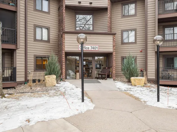 7401 W 101st St APT 216, Minneapolis, MN 55438