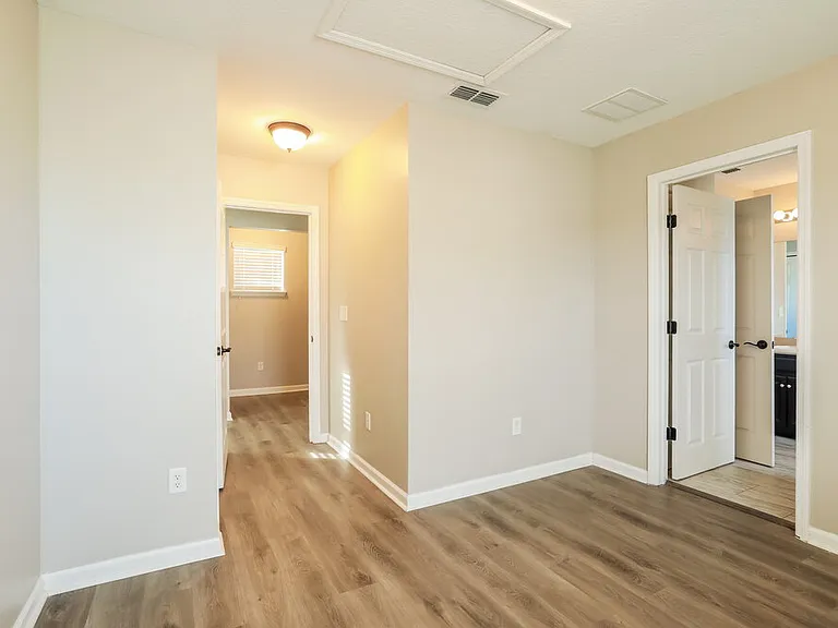 3041 Holly Grove Ln — Photo 14