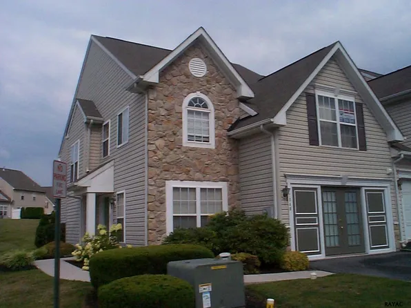 2340 E Slater Hill Ln, York, PA 17406