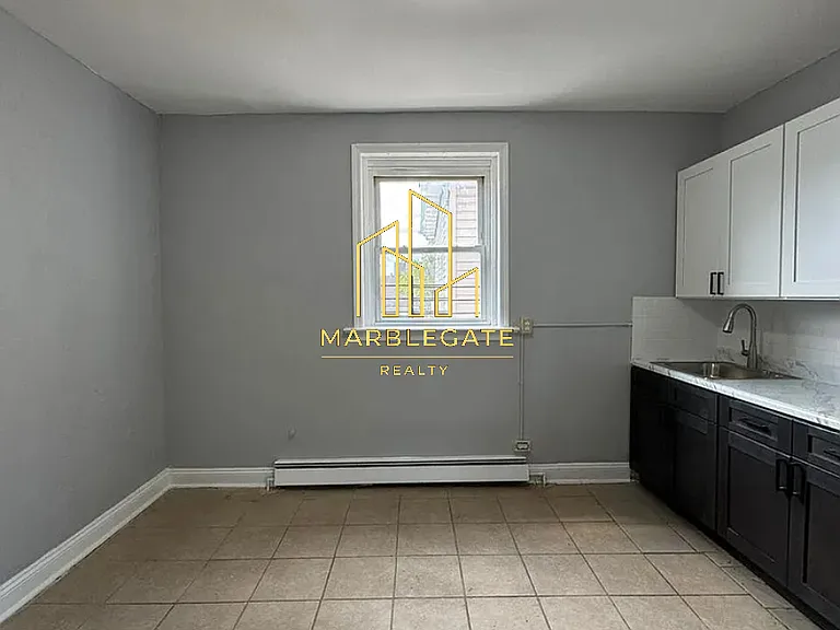 138-140 Clinton Ave #2FF — Photo 1