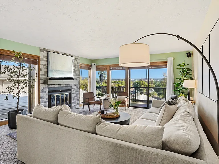 W Cora Ct — Photo 6
