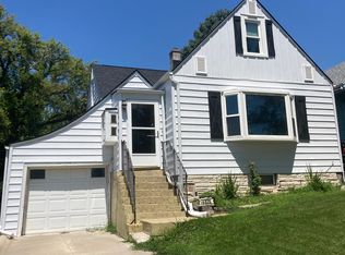 4826 Woolworth Ave, Omaha, NE 68106