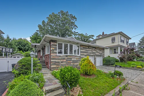 21 E Central Ave Photo 1