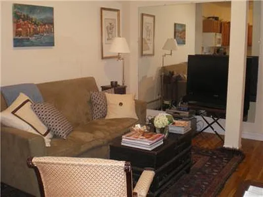 Rented by Luxor Homes & Investment Realty | media 16