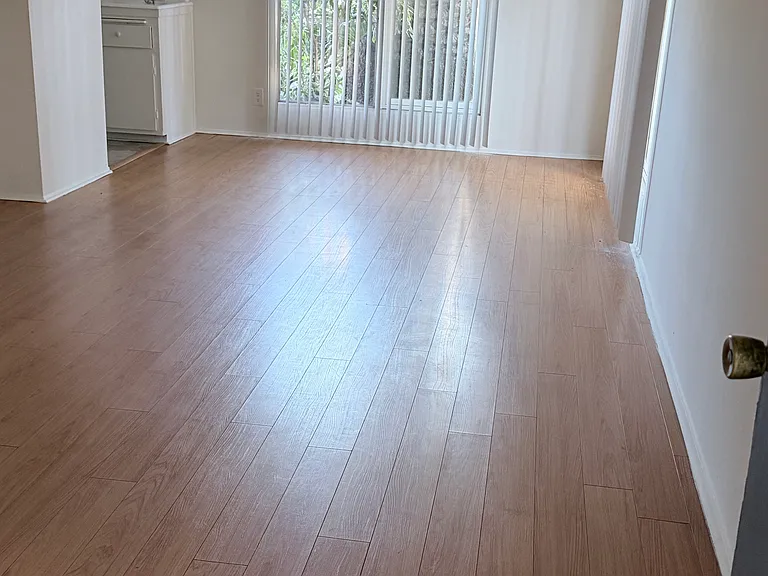 3240 Bagley Ave #7 — Photo 1