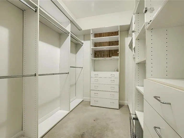 9909 Pickfair Dr — Photo 9