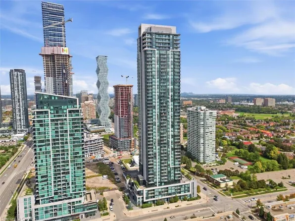 3975 Grand Park Dr #3209, Mississauga, ON L5B 0K4