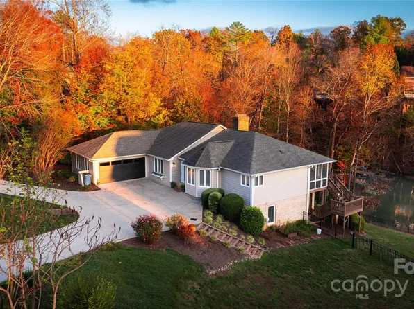 115 Charlotte Ann Ln, Hickory, NC 28601