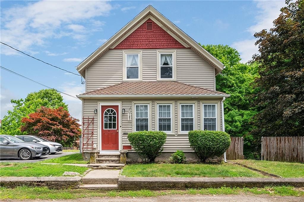 163 Grove St, Lincoln, RI 02865 Zillow