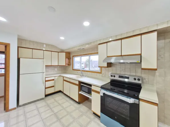 199 Evergreen Ave Floor 2, Staten Island, NY 10305