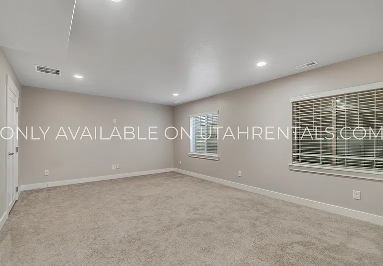 1638 E Aspen Loop — Photo 26