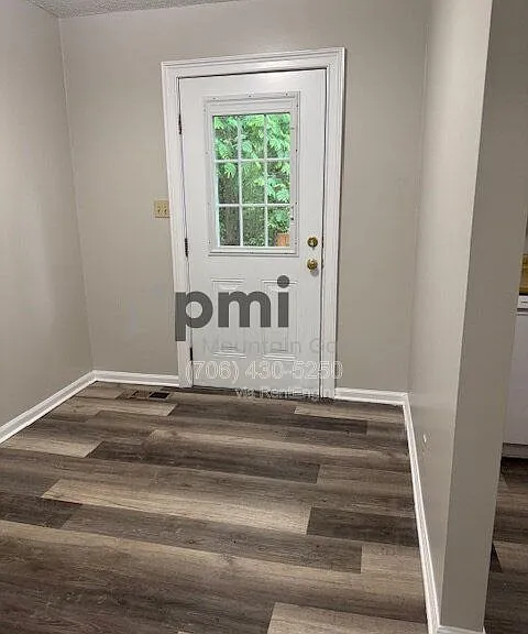 54 Greenwood Cir — Photo 5