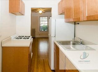 517-25 W Brompton Ave #521-303, Chicago, IL 60657
