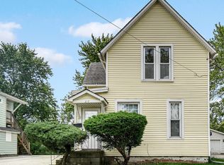 217 E North St, Crown Point, IN 46307