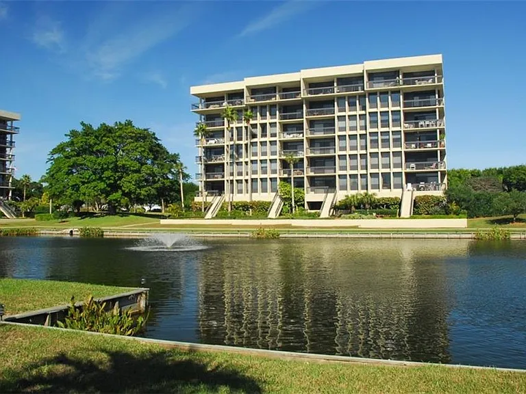 1125 Gulf Of Mexico Dr #403 — Photo 47