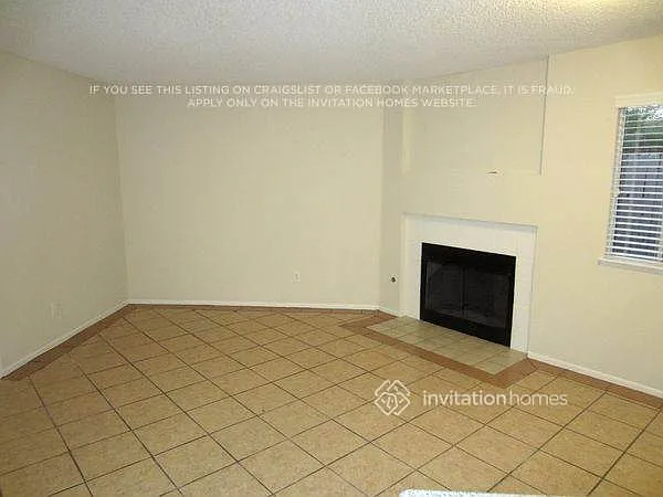 1404 Springline Dr — Photo 3
