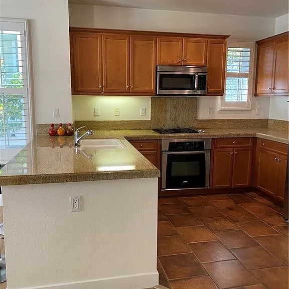 1800 Oak St #308 — Photo 7