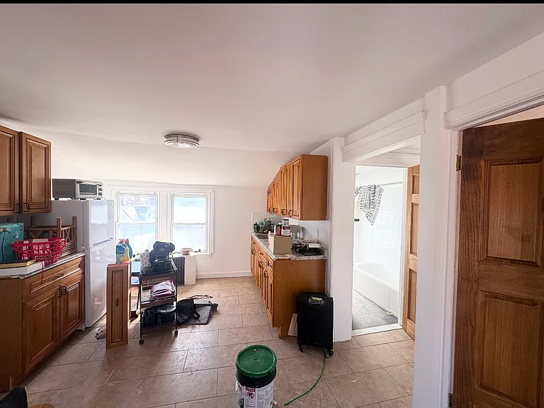 24 Chestnut Pl #3 — Photo 4