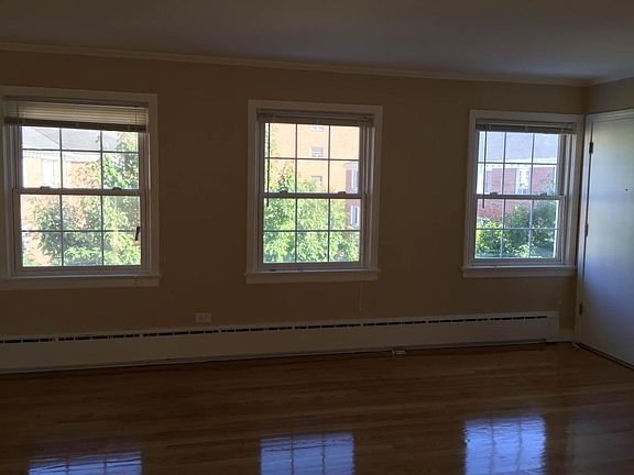 5th image of 340 Ridge Ave