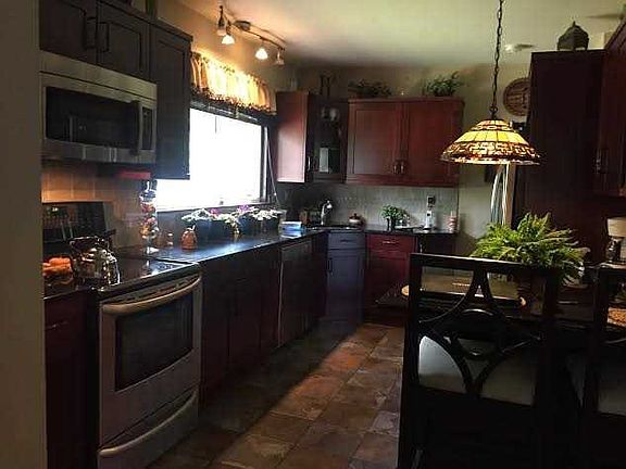 5th image of 15 Hillman Dr