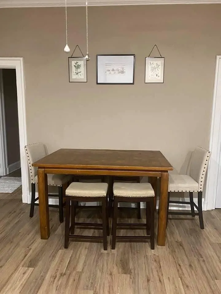 Spacious 5-Bed Home Near UC with InUnit Laundry — Photo 4