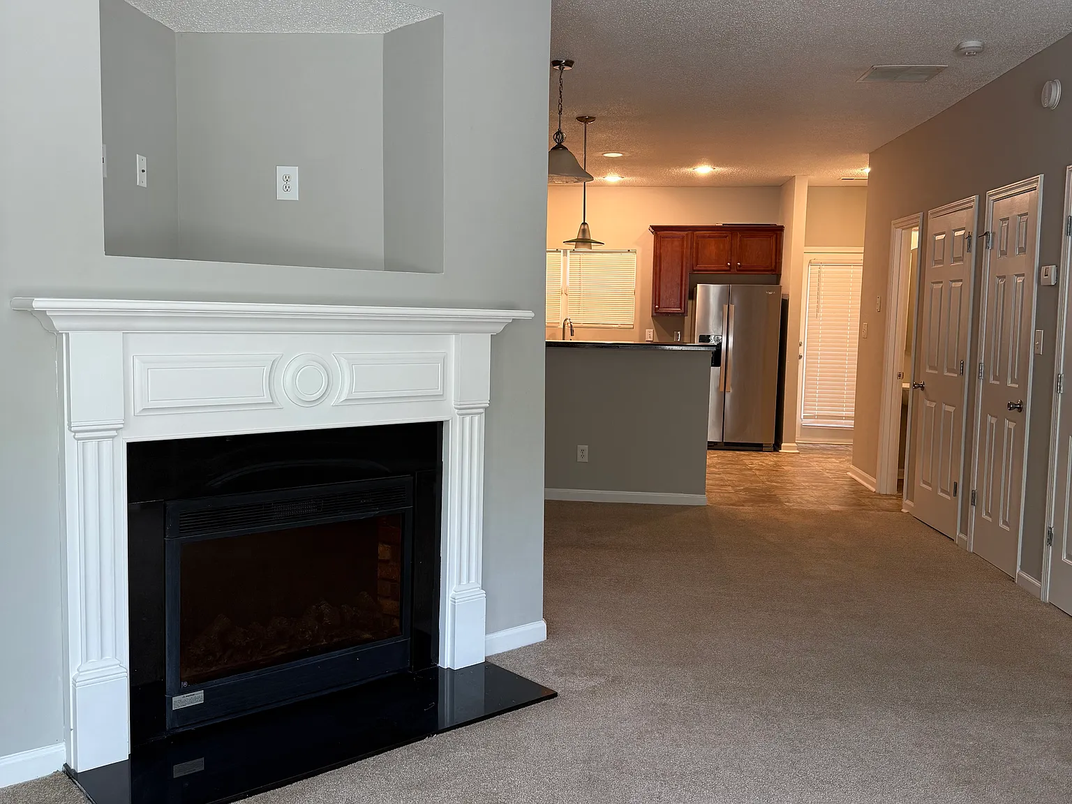 Lincoln Dr, Fairburn — Photo 3