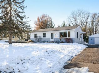 2545 Germain St N, Maplewood, MN 55109