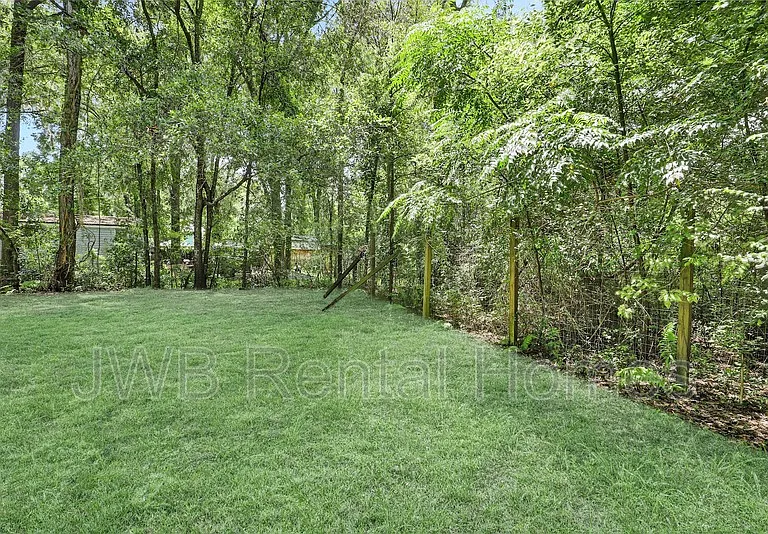 8264 Moncrief Dinsmore Rd — Photo 14